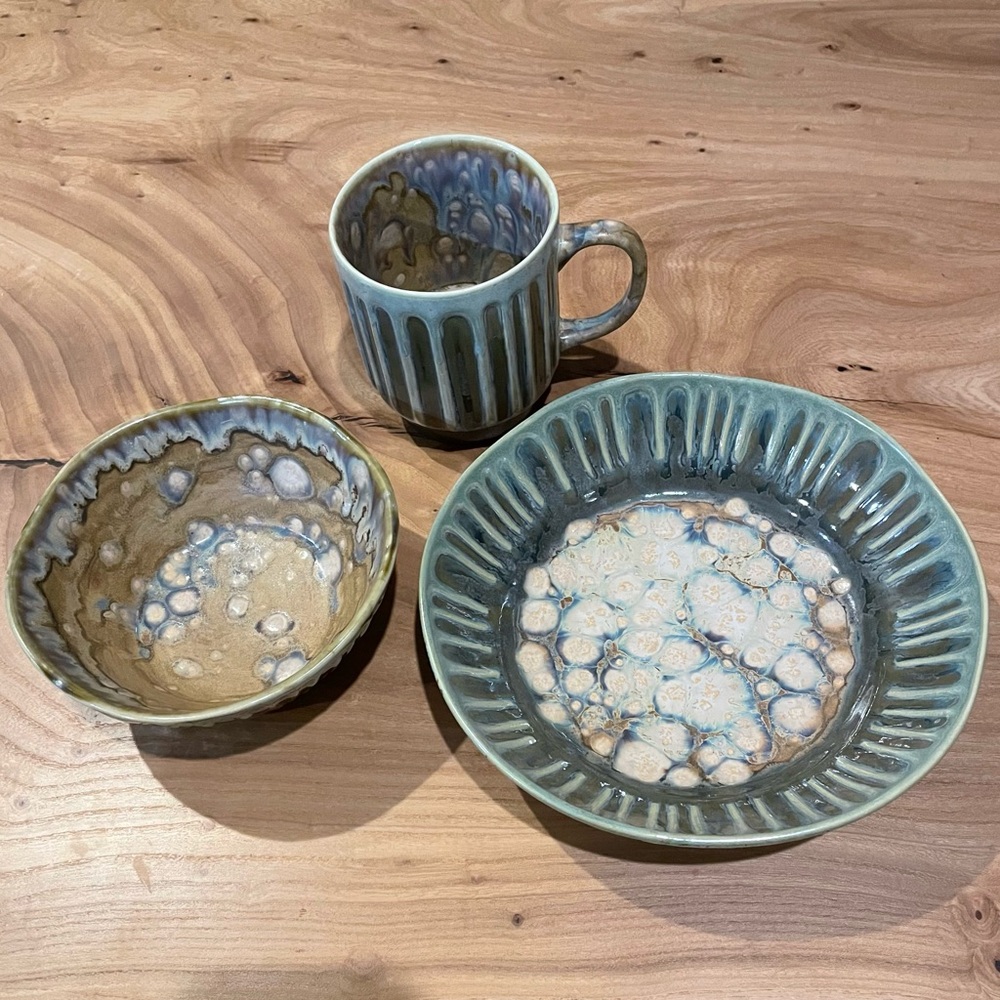 COMING SOON - 4 place setting Stoneware (price will post when set complete)